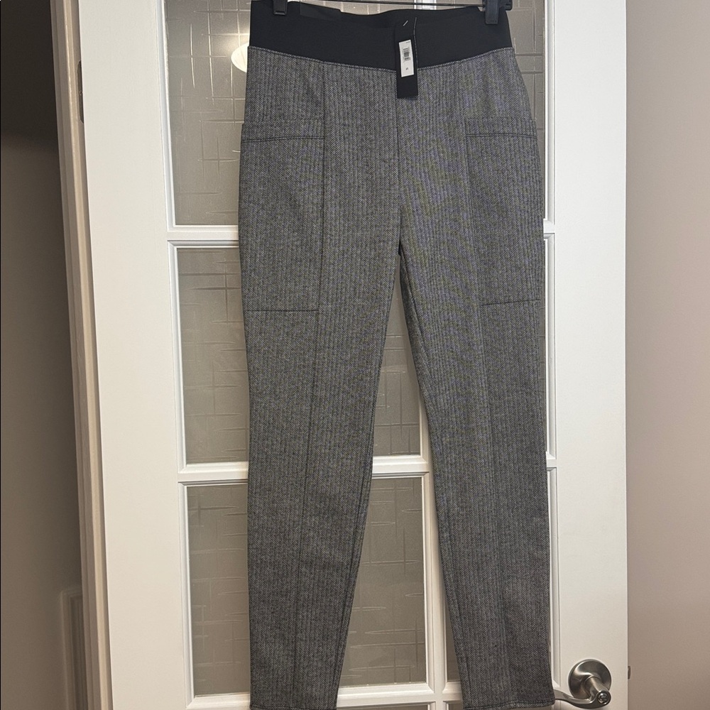 Banana Republic woman’s Gray leggings